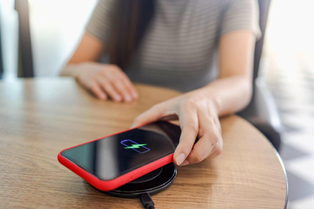 The Ultimate Wireless Charging Station: Powering Multiple Devices with Ease